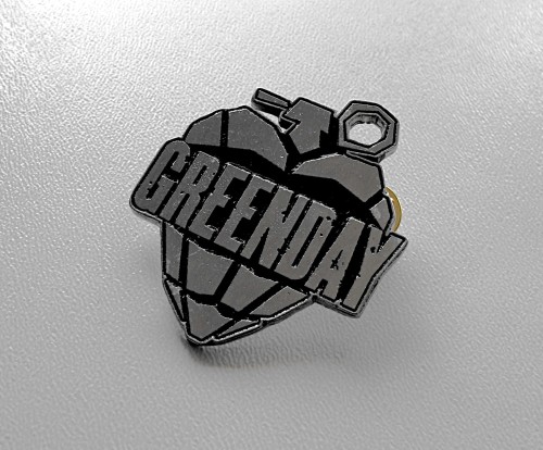 GREEN DAY - Heart Grenade -- Metal Pin.JPG