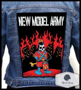 Ekran NEW MODEL ARMY - Little Soldier