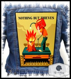 Ekran NOTHING BUT THIEVES - Moral Panic