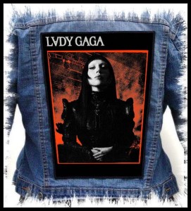 Ekran LADY GAGA - Creepy