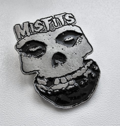 MISFITS -- metal pin.JPG