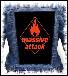 Ekran MASSIVE ATTACK - Blue Lines [black background]