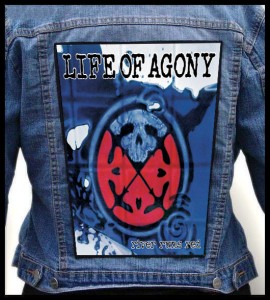 Ekran LIFE OF AGONY - River Runs Red