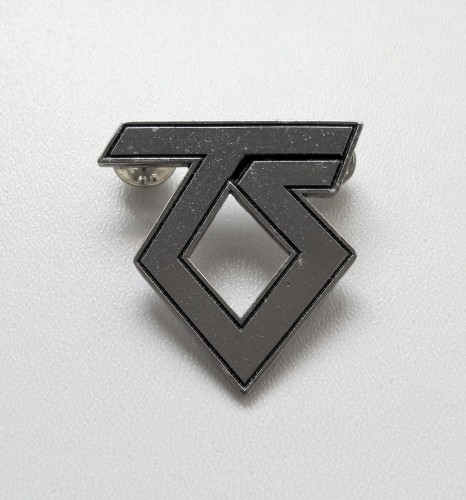 TWISTED SISTER - Logo -- metal pin (3).JPG