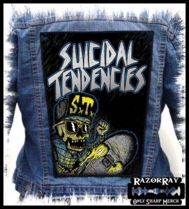 Ekran SUICIDAL TENDENCIES - Burning Skateboard