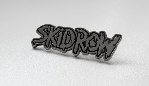 SKID ROW -- metal pin.JPG