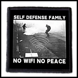 Naszywka SELF DEFENSE FAMILY - No Wifi No Peace