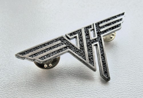 VAN HALEN -- Metal Pin.JPG